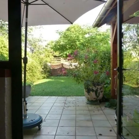 בית נופש House Hameau De Bouit